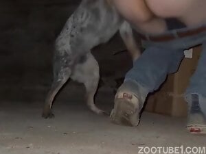 Round booty zoophile getting fucked by a sexy beast