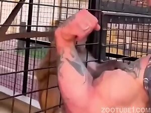 Dude flexing and monkey prepping to get fucked silly