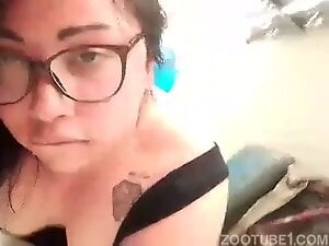 Ama De Casa Follada Por Dog